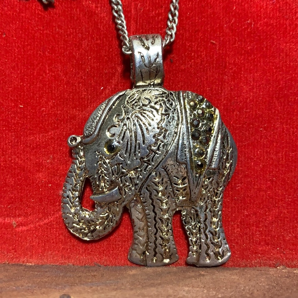 Elephant Pendant Necklace